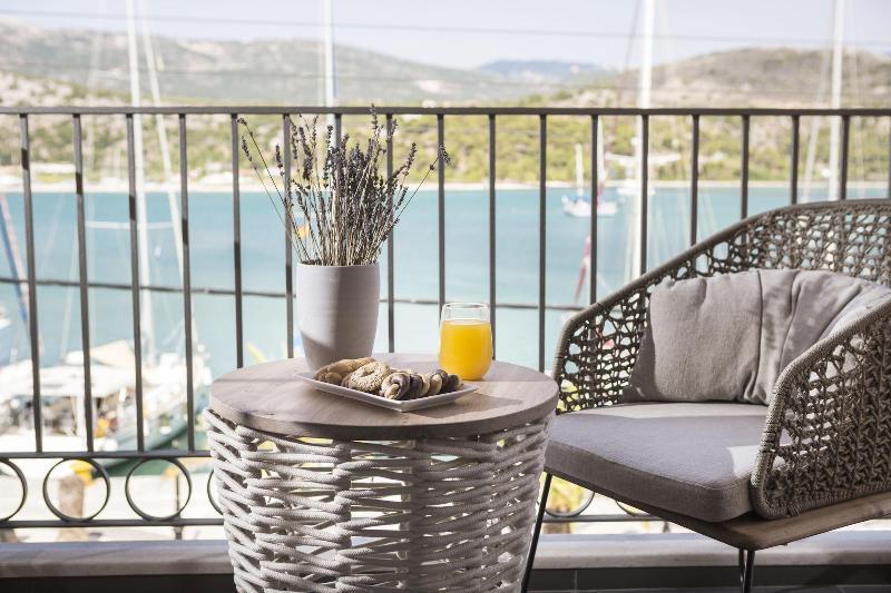 Argostoli Marina Suites Exterior foto